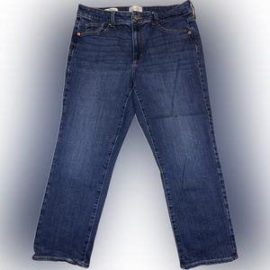 Women’s Universal Thread high rise slim straight size 12 capris